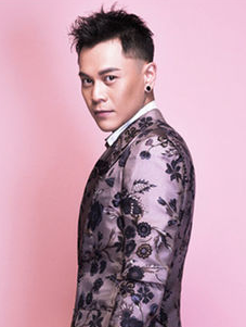 李天翔