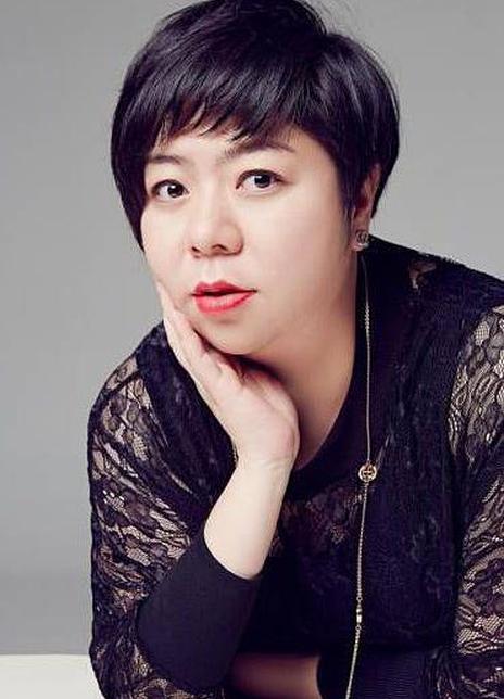 李莅樱