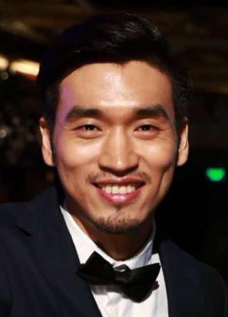栾元晖