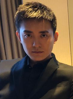 郑天龙