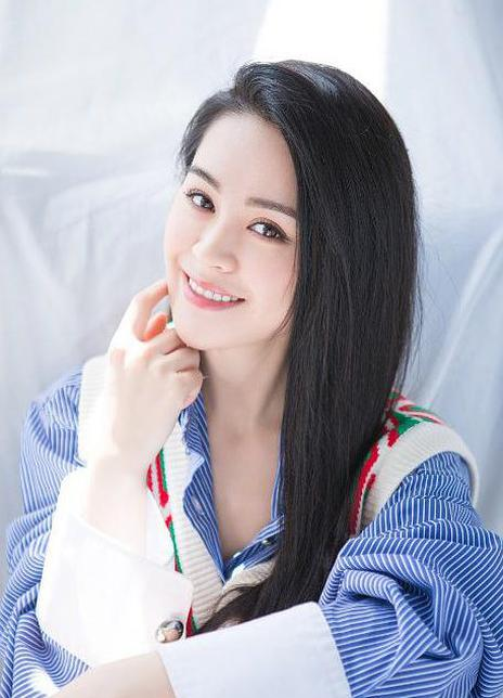 蒙玉立
