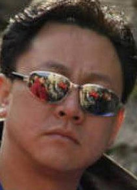 李华彤