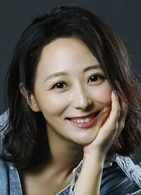 邬倩