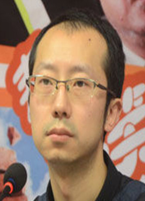 黄雷