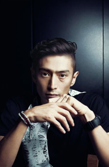 伊势谷友介