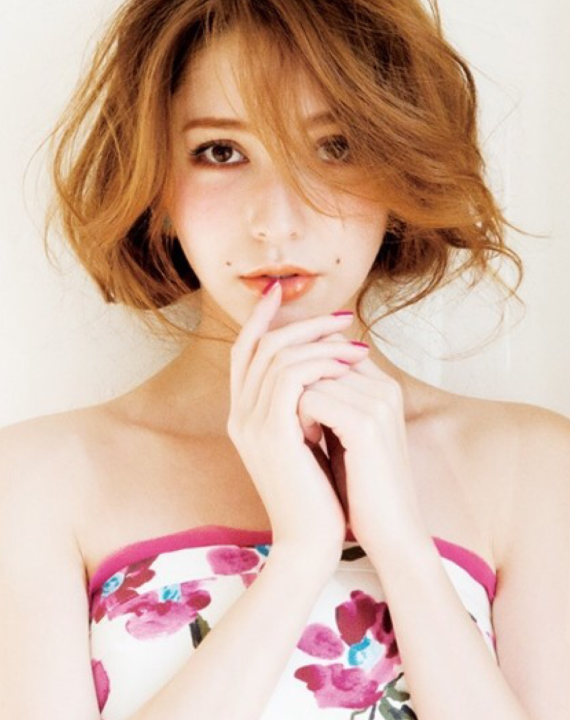 藤井莉娜