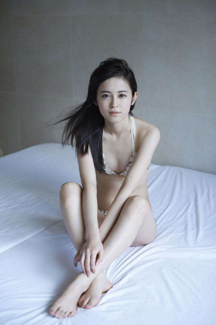 山本美月