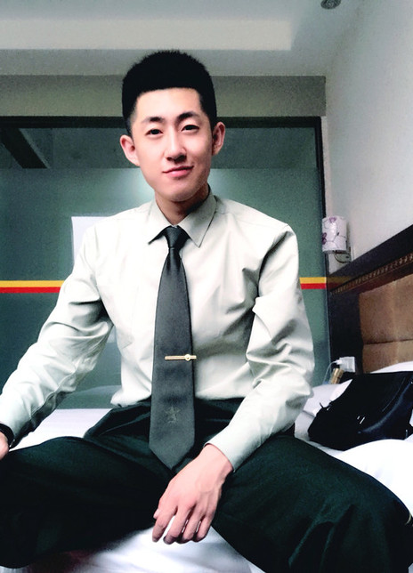 李波