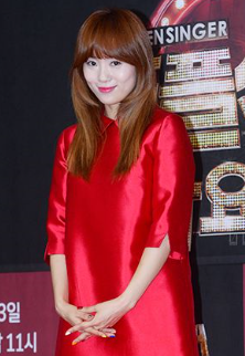 李秀英