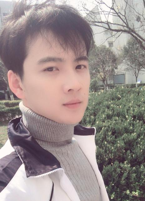 秦天宇