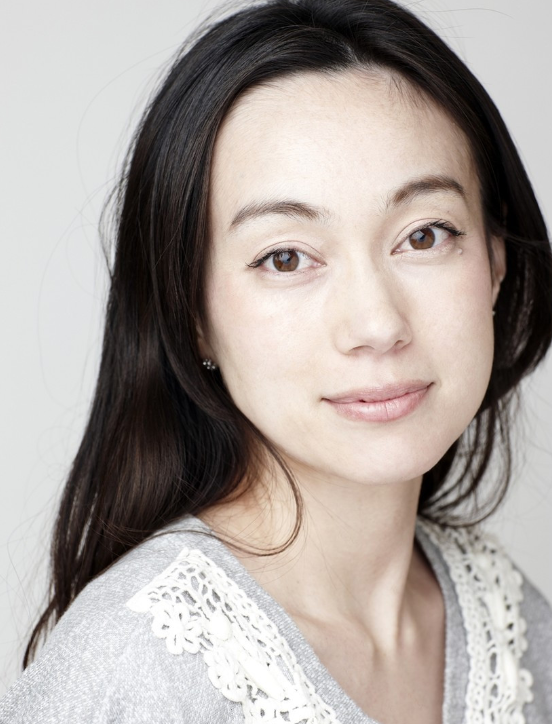 佐伯日菜子