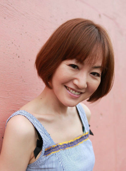 国府田麻理子