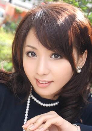 加山花衣
