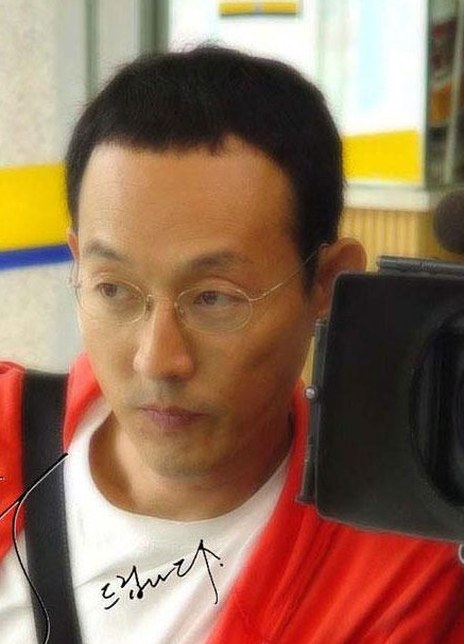 张容佑