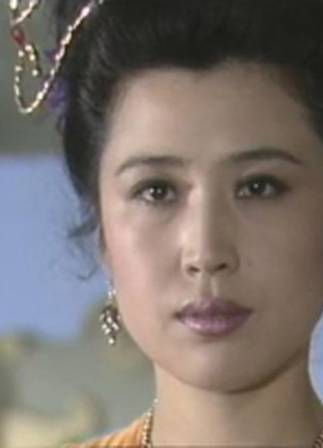 卢玲