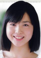 小出早织