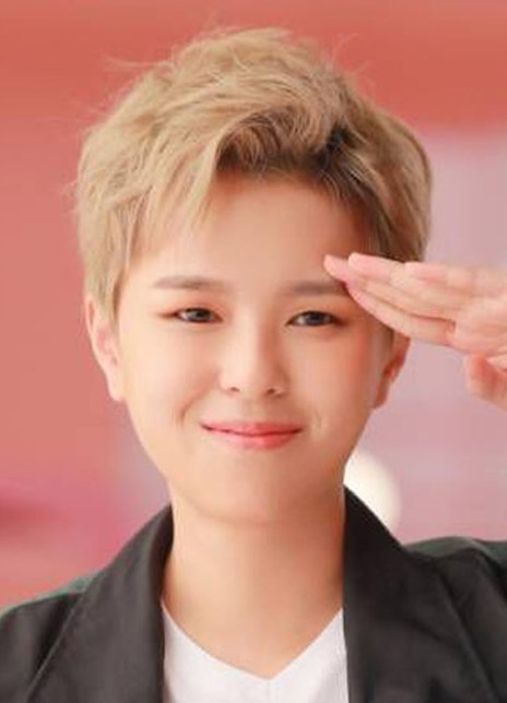 杨芸晴