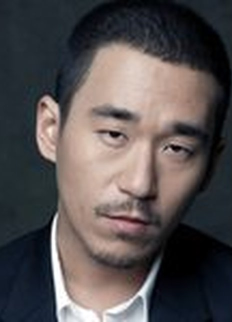 张默