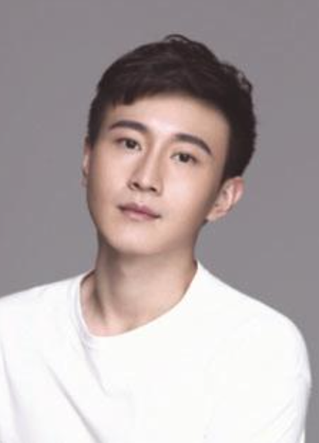王嘉维