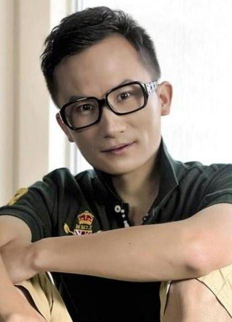 成卫平