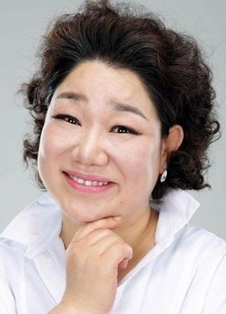 金美華