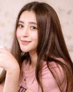 李心艾