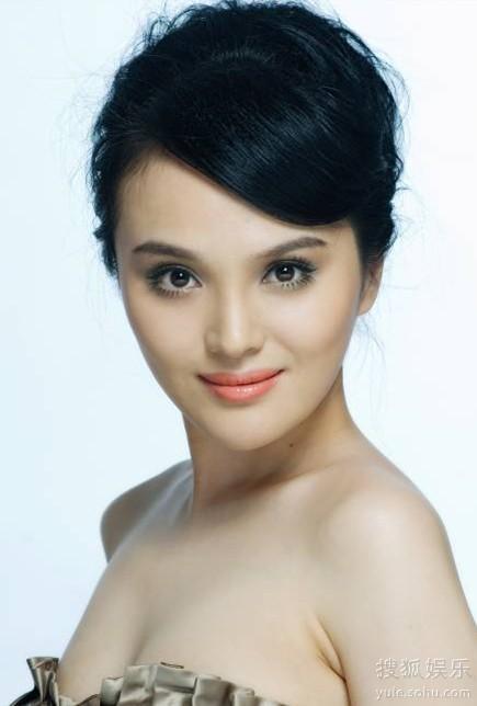 姚美伊