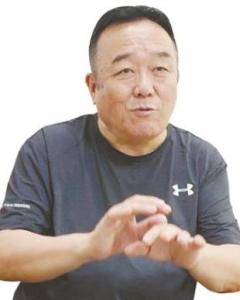 崔景富