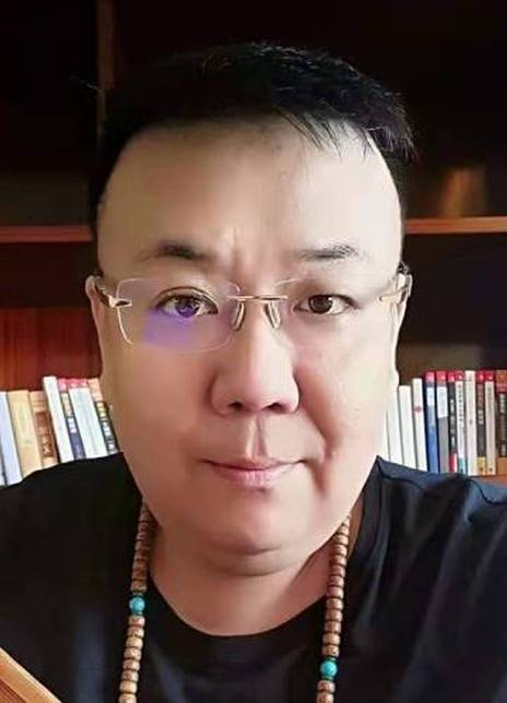 何艺林