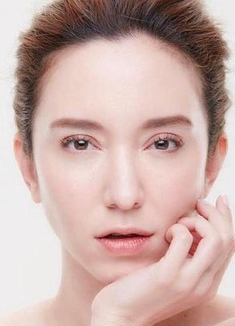 克劳迪娅·查可拉班杜