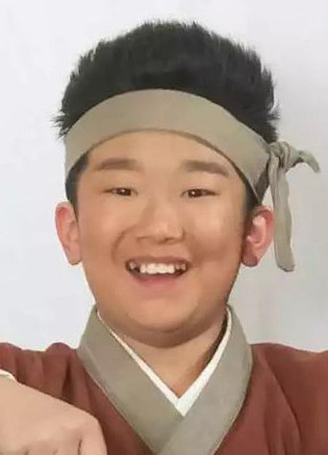 李淏东