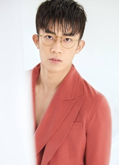 张开泰