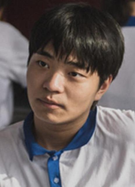 罗豪宇