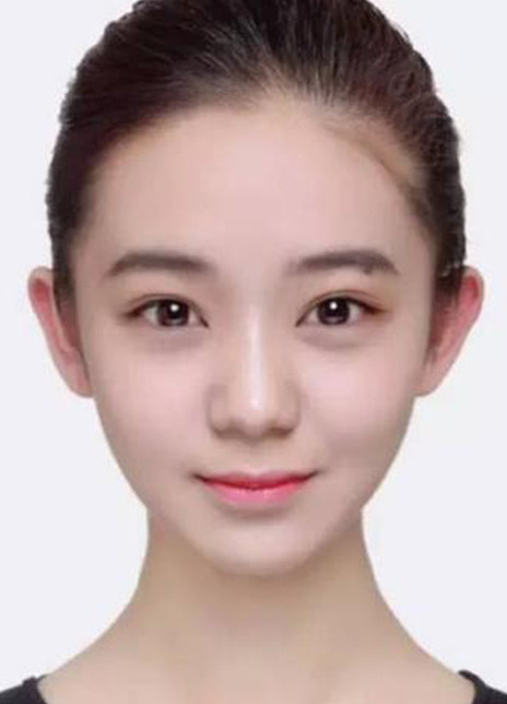 黄婧仪
