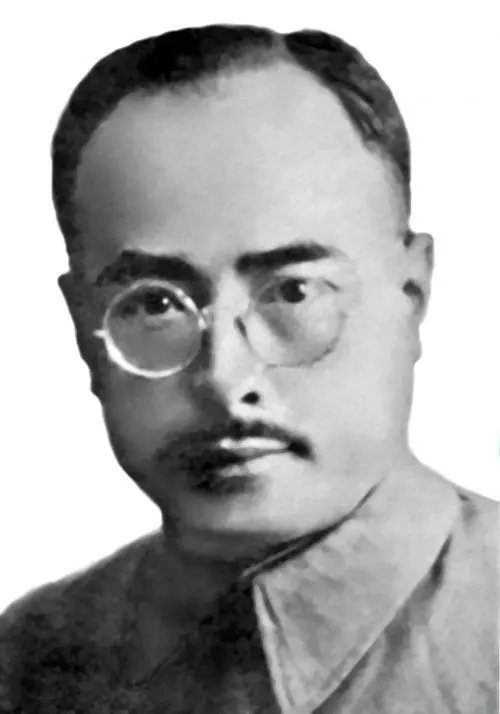 卢广伟