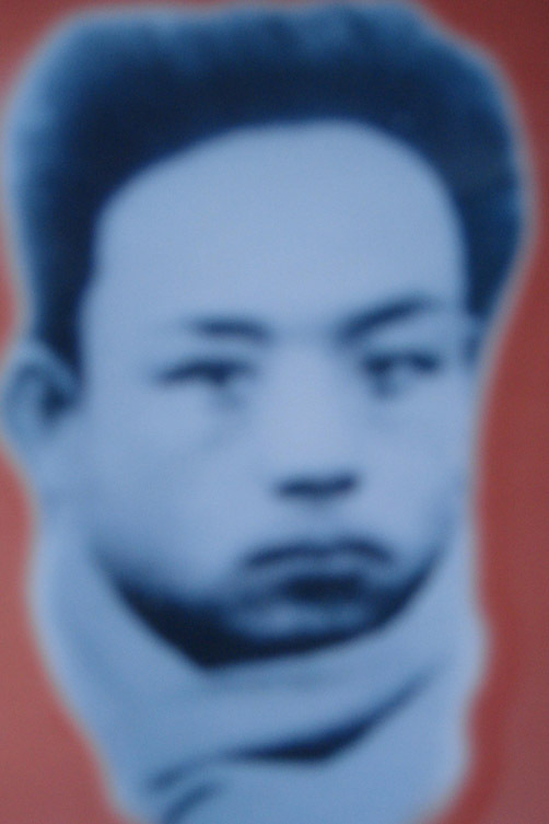 梁雷