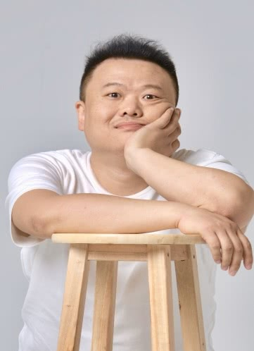 邹燚