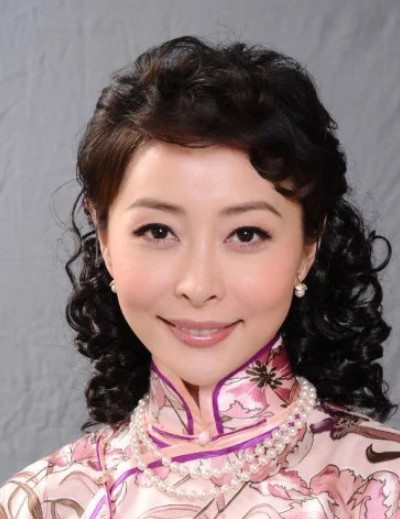 汤盈盈