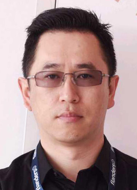 董越