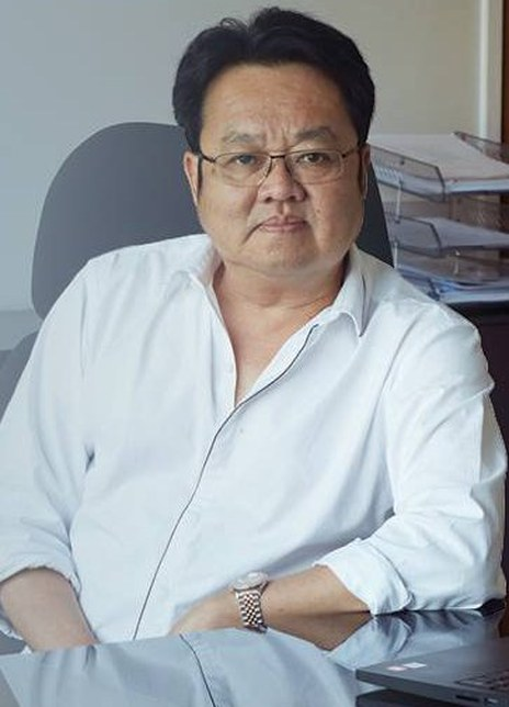 维苏特·普沃莱拉克斯