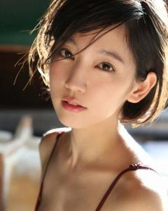 吉冈里帆