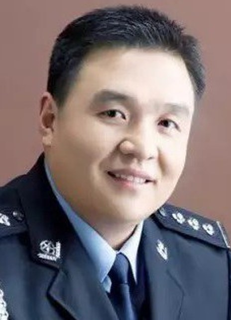李刚