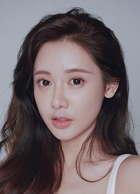 美娜