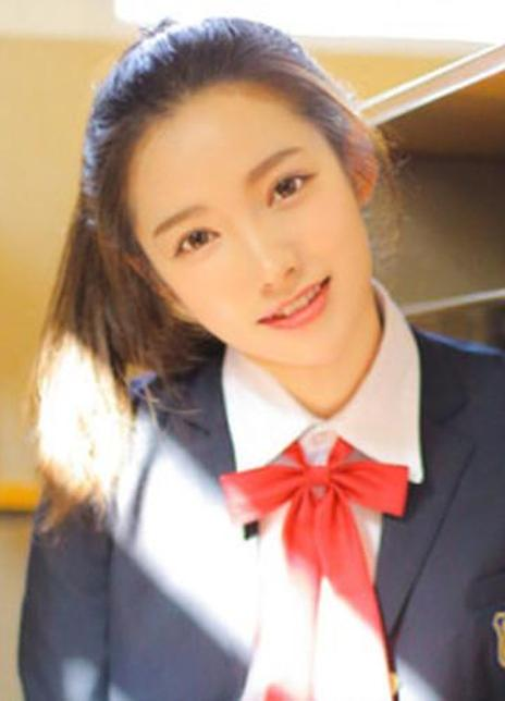 张婕