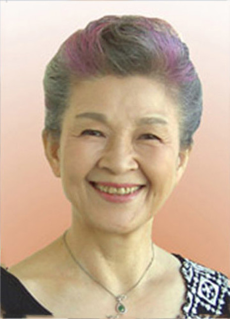 草村礼子