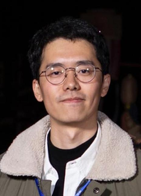杨秉佳