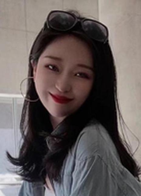 杨莹