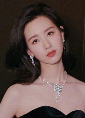 陈都灵
