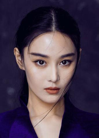 张馨予
